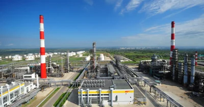 НПЗ в Сызрани приостановил переработку нефти после украинской атаки