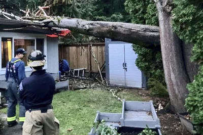 Officials survey scene after storm Washington State