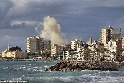 Smoke billows at the site of an Israeli strike in the Lebanese city of Tyre on November 25