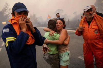 Image: *** BESTPIX *** TOPSHOT-GREECE-FIRE