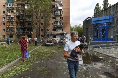 Air strikes kill two in Kyiv as Ukraine continues to ‘push war out into aggressor’s territory’