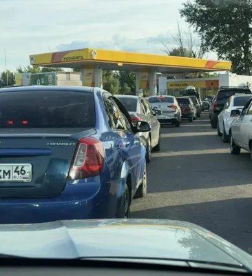 В Курской области вводят отпуск топлива по номерам автомобилей на фоне участившихся атак по АЗС