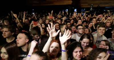 В Перми уличную певицу, отсидевшую семь суток за концерт в поддержку "Стоптайм", задержали на выходе из спецприемника