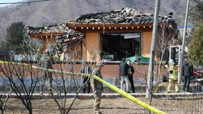 Южнокорейские истребители по ошибке сбросили авиабомбы на жилой район в Пхочхоне. Пострадали не менее 15 человек