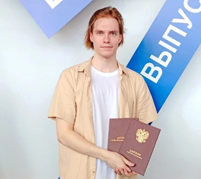 Суд в Екатеринбурге оштрафовал на 30 тысяч рублей чиновника за пикет у копии суджанской трубы