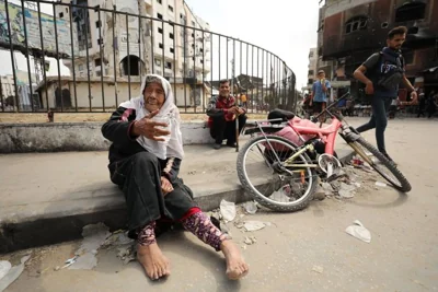 Palestinians flee with the belongings they can take after the Israeli army launched heavy air and artillery attacks in Gaza City, Gaza on October 6, 2024.