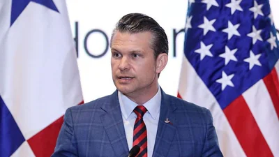 Еще один чат в Signal. СМИ сообщают, что глава Пентагона делился планами ударов по хуситам с женой и братом