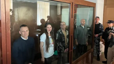 Журналистов Фаворскую, Карелина, Габова и Кригера приговорили к 5,5 годам колонии по делу о сотрудничестве с ФБК*