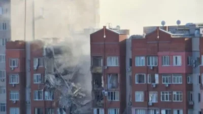 В Днепре после российского ракетного удара обрушилась часть девятиэтажки