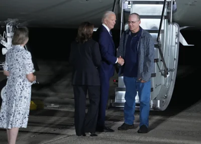 Joe Biden Kamala Harris Freed Prisoner Meeting