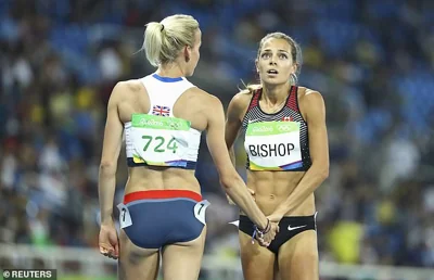 Team GB's Lynsey Sharp was seen consoling her Canadian rival Melissa Bishop after the race