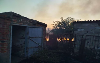 Россияне нанесли более 400 ударов по Запорожскому району: есть раненые, разрушены дома