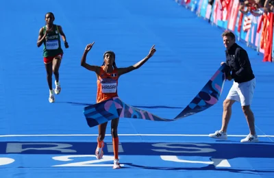 Olympics marathon results and times: Sifan Hassan beats Tigst Assefa in dramatic women’s race