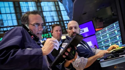 Analysis:Global stock traders face dip-buying dilemma after crushing selloff