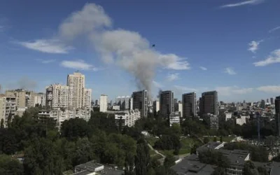 В Киеве во время тревоги слышали похожие на взрыв звуки: что это было