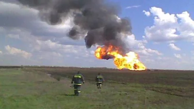 В Саратовской области произошёл большой пожар на газопроводе