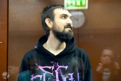 Комика Артемия Останина приговорили к 5 годам 9 месяцам колонии из-за шуток про инвалида и Христа