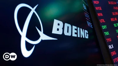 Boeing to lay off 10% of staff, delay first 777X delivery