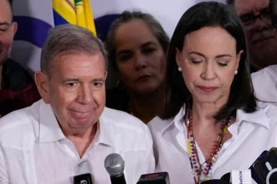 Opposition leader Maria Corina Machado, right, and presidential candidate Edmundo Gonzalez hold a press conference after electoral authorities declared President Nicolas Maduro the winner of the presidential election in Caracas, Venezuela, Monday. AP-Yonhap