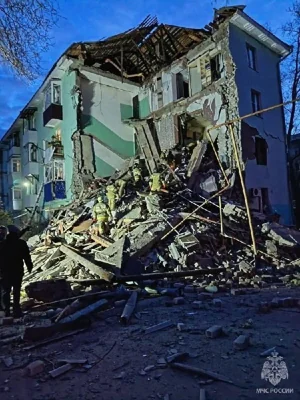 Тела двух человек обнаружены под завалами жилого дома, обрушившегося в Сызрани после атаки беспилотника