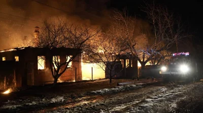 Під Львовом впали уламки "Шахеда": горять склади