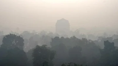 Delhi AQI Sees Slight Improvement Amid Anti-Pollution Curbs, Air Remains Toxic Delhi's AQI Sees Slight Improvement Amid Anti-Pollution Curbs, Air Remains Toxic