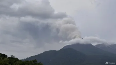 Alert level raised after six killed by Indonesia volcano eruption