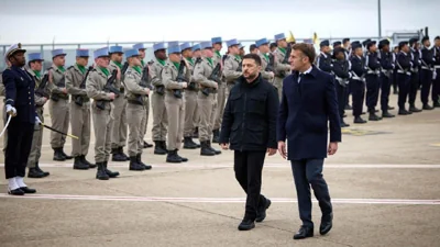 Зеленский и Макрон подписали соглашение о поставке в Украину французских истребителей, ПВО и беспилотников