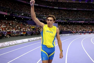 Duplantis breaks Olympic and World record to take gold in men's pole vault final in Paris