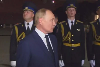 Путин лично встретил своих освобожденных агентов в московском аэропорту