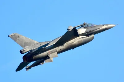 Зеленский ожидает, что партнеры расширят обучение украинских пилотов на F-16