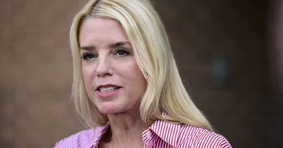 Trump chooses loyalist Pam Bondi for attorney…