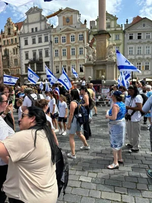 В Праге прошла произраильская акция "Танцуем ради них"