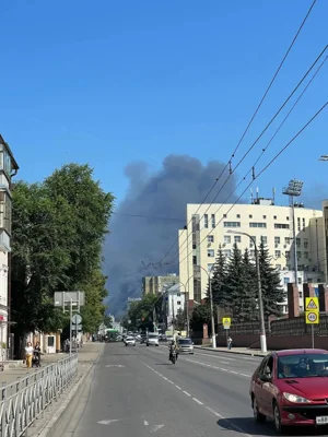 На военной авиабазе в Курске вспыхнул масштабный пожар