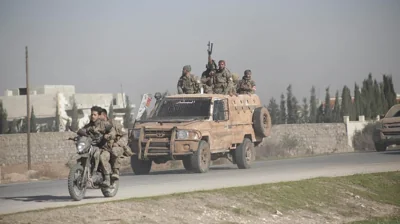 Сирійські урядові війська продовжують відступати під натиском повстанців