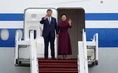 Си Цзиньпин прибыл в Париж с официальным визитом