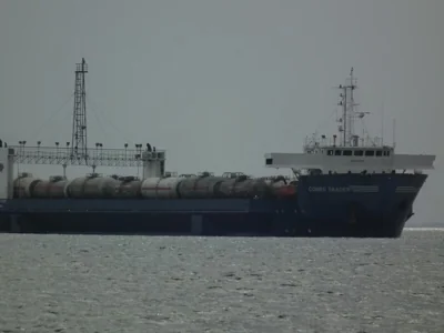 В порту Кавказ, вероятно, был поражен паром Conro Trader, доставлявший топливо в оккупированный Крым