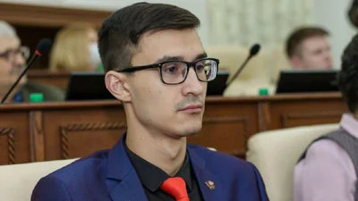 Задержанный алтайский депутат от КПРФ Андрей Чернобай пропал