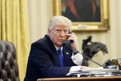 Трамп и Зеленский провели телефонный разговор