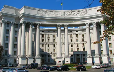 Київ запросив відвідати Україну голову МЗС Китаю