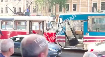 Масштабна аварія у центрі Києва: є постраждалі