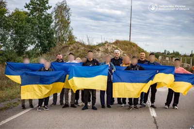 Україна повернула додому 9 дітей та 20-річного хлопця