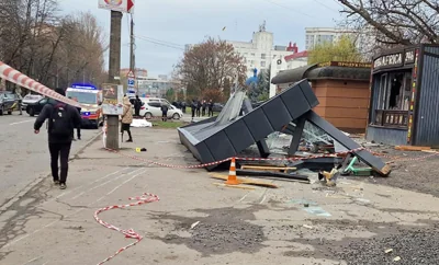 У Хмельницькому п’яний водій спровокував ДТП та влетів у зупинку: троє загиблих