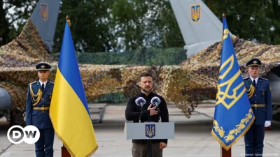 Ukraine: Zelenskyy says F-16 combat jets already in use