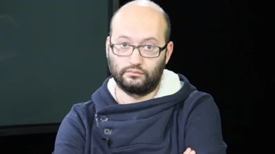 Минюст России объявил "иностранными агентами" журналиста Илью Азара и публицистку Елизавету Александрову-Зорину