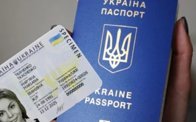 "Серый" паспорт: как украинцы за границей пытаются обойти ограничения по консульским услугам