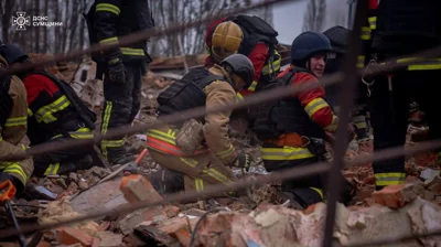 Росіяни обстріляли СТО в Сумах, дві людини загинули