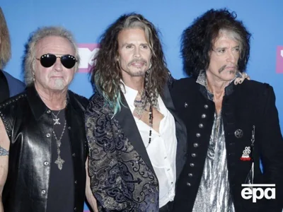 Группа Aerosmith приняла "душераздирающее" решение досрочно завершить прощальный гастрольный тур и озвучила причину этого решения