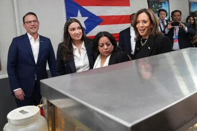 Kamala Harris at a cafe in Pennsylvania on last day of her campaign.