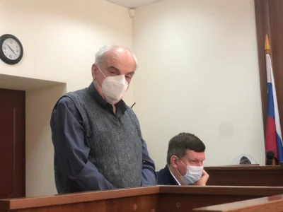 Отцу Леонида Волкова запросили 600 тысяч рублей штрафа из-за перевода ФБК 2 тысяч рублей